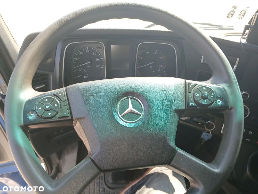Mercedes-Benz Actros - 15