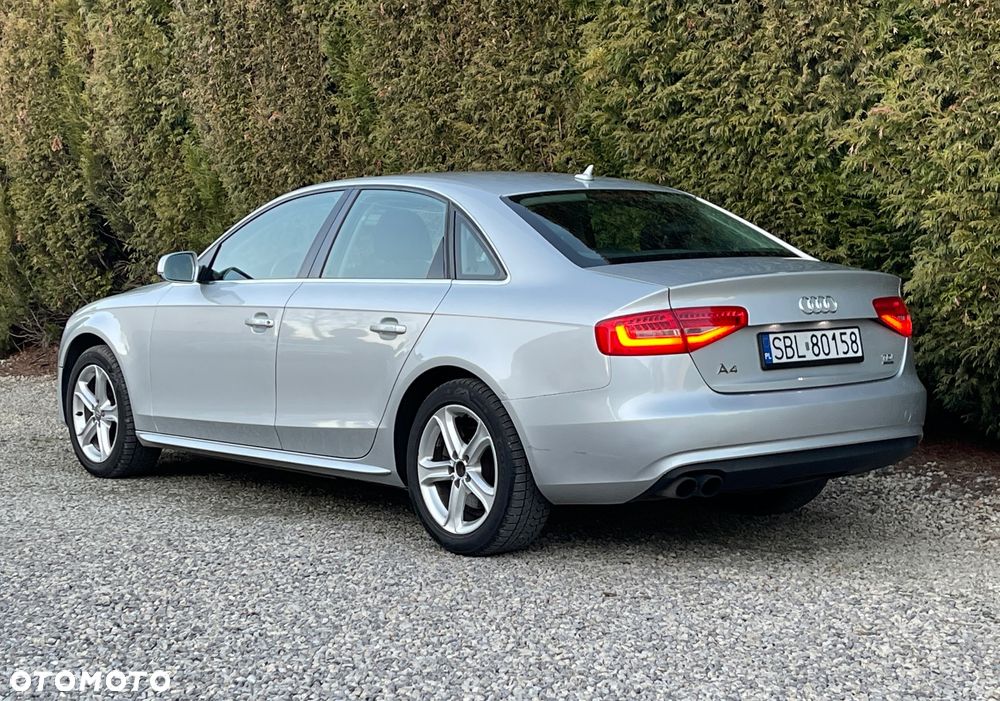 Audi A4 Limousine 2.0 TDI DPF quattro S tronic Attraction - 11