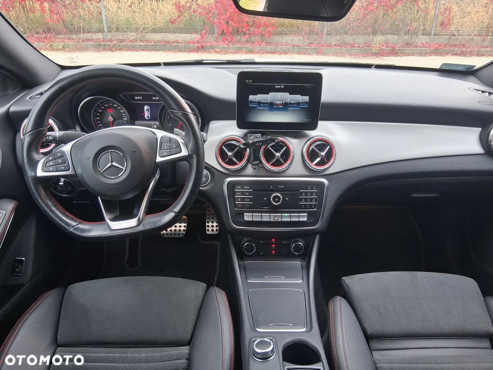 Mercedes-Benz CLA - 9
