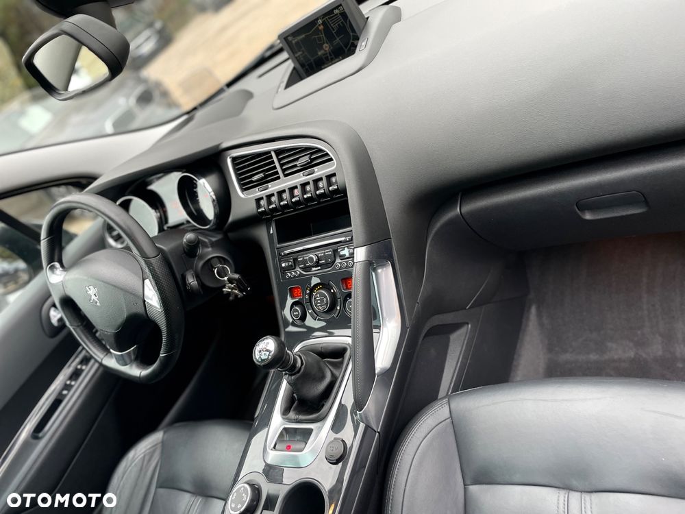 Peugeot 3008 HDi 150 Allure - 13