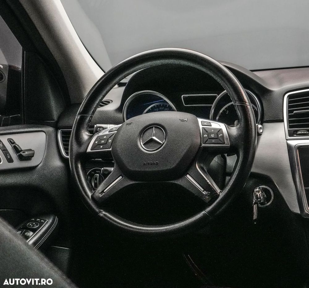 Mercedes-Benz ML - 18