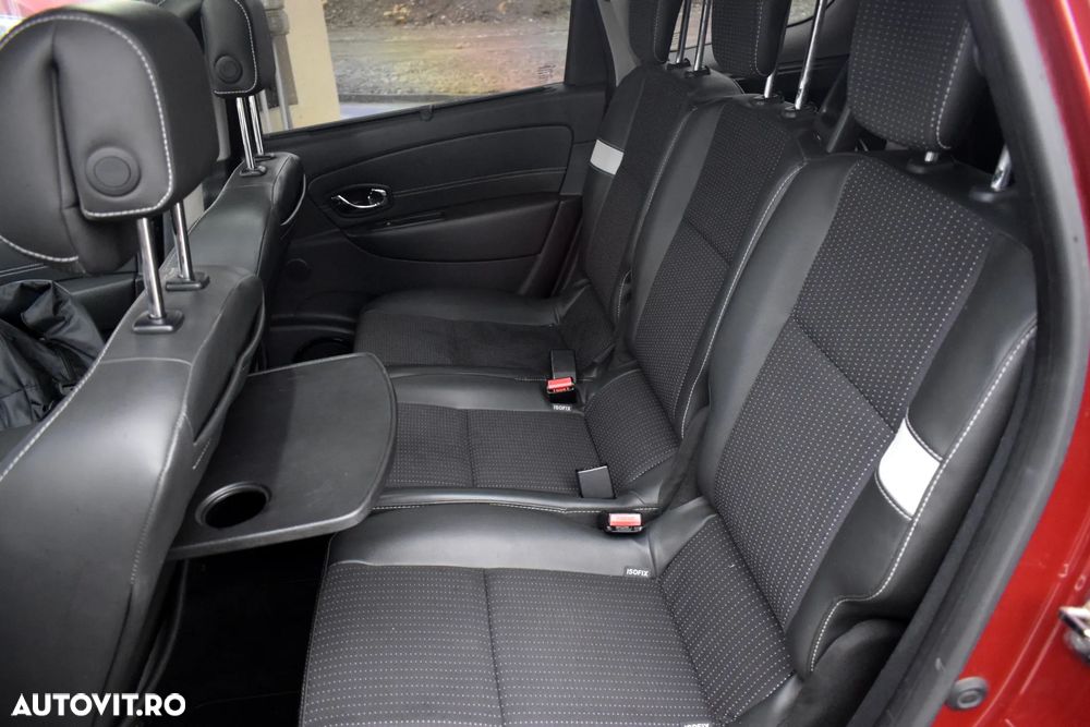 Renault Scenic - 11
