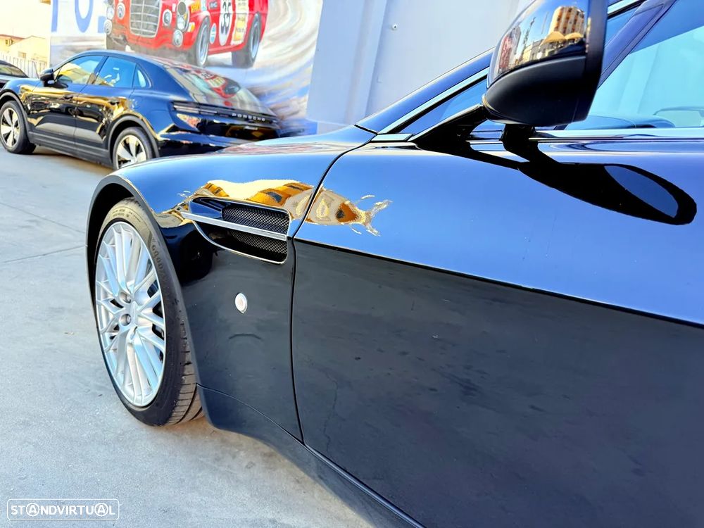 Aston Martin Vantage Coupe V8 Sportshift - 47