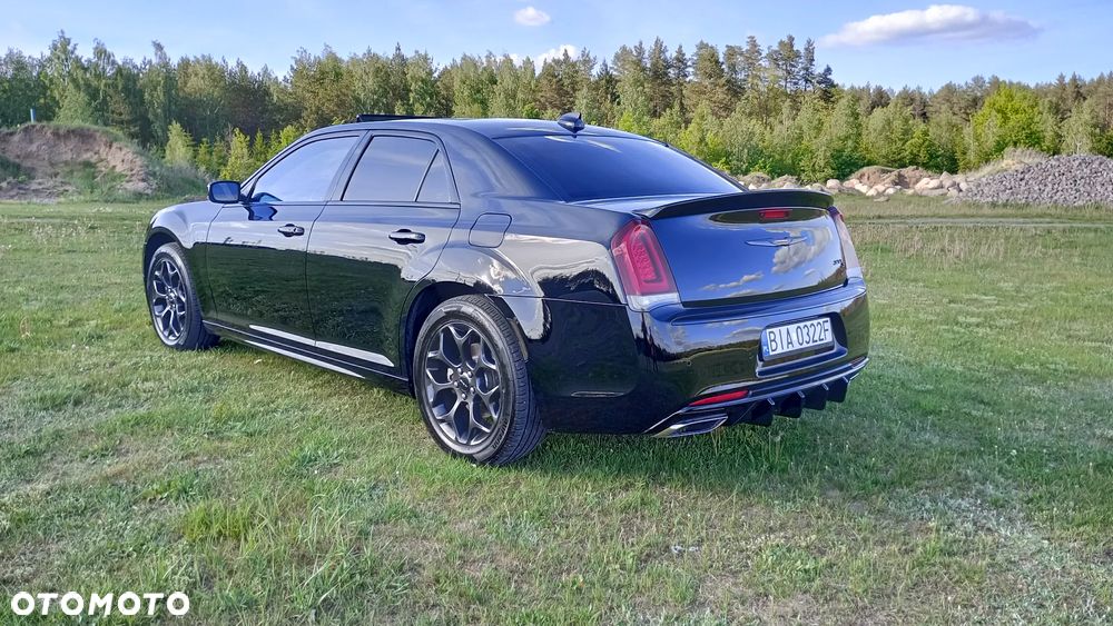 Chrysler 300s - 14
