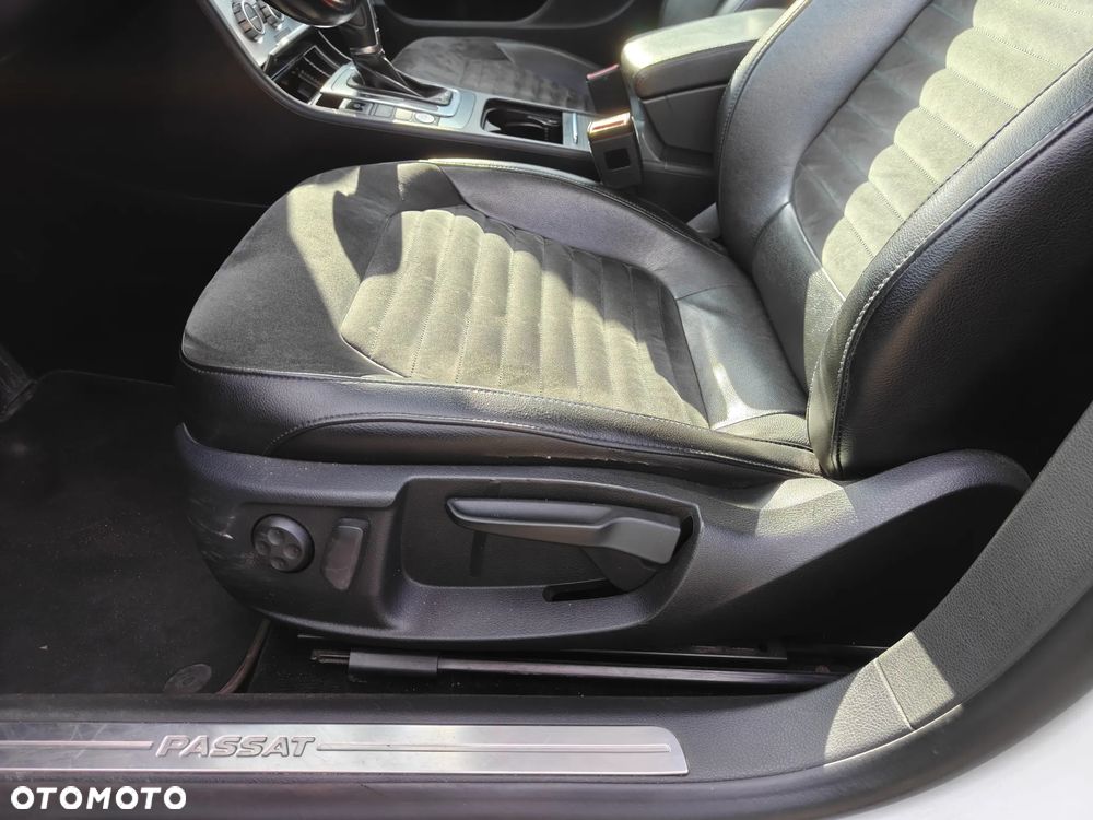 Volkswagen Passat 2.0 TDI Highline DSG - 11