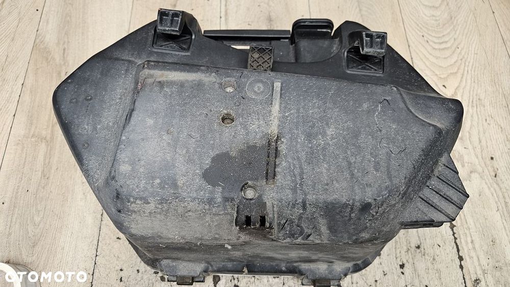 Kufer lewy Yamaha FJR 1300 / Tracer 900 / TDM 900 - 7