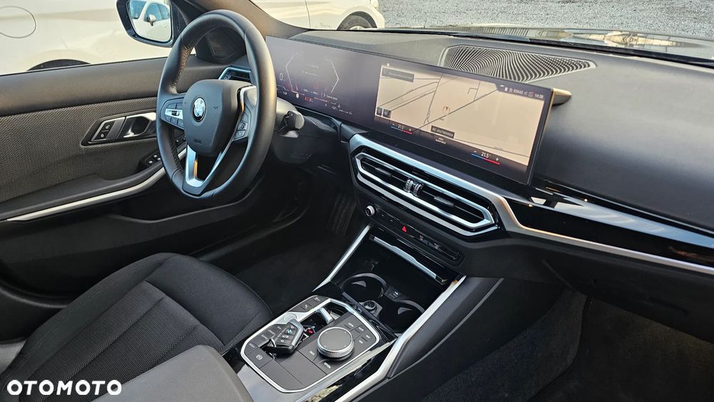 BMW Seria 3 330d xDrive Advantage sport - 13
