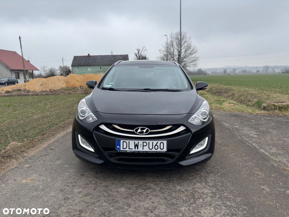 Hyundai i30 1.6 CRDI Trend - 1