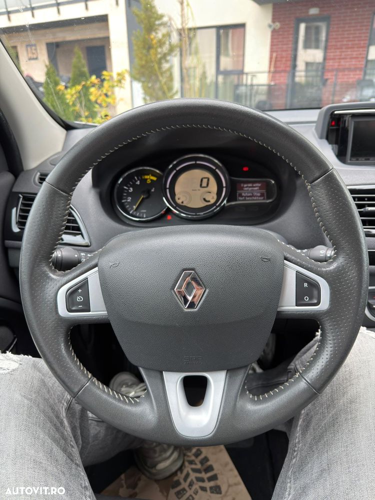 Renault Megane ENERGY dCi 110 Start & Stopp Bose Edition - 16