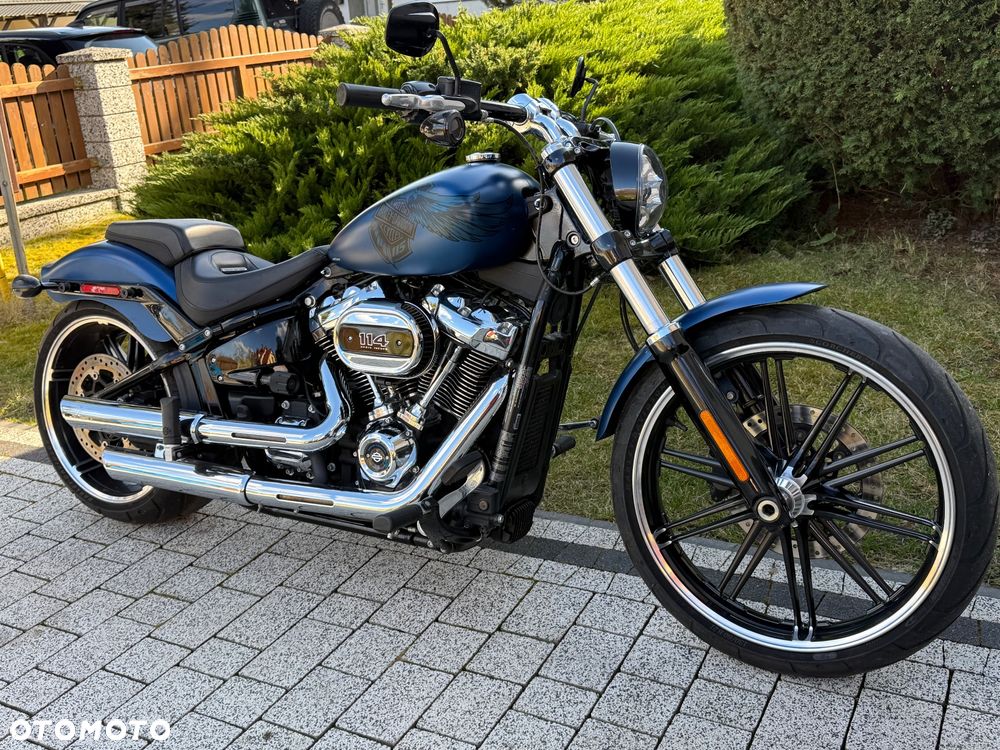 Harley-Davidson Softail Breakout - 2