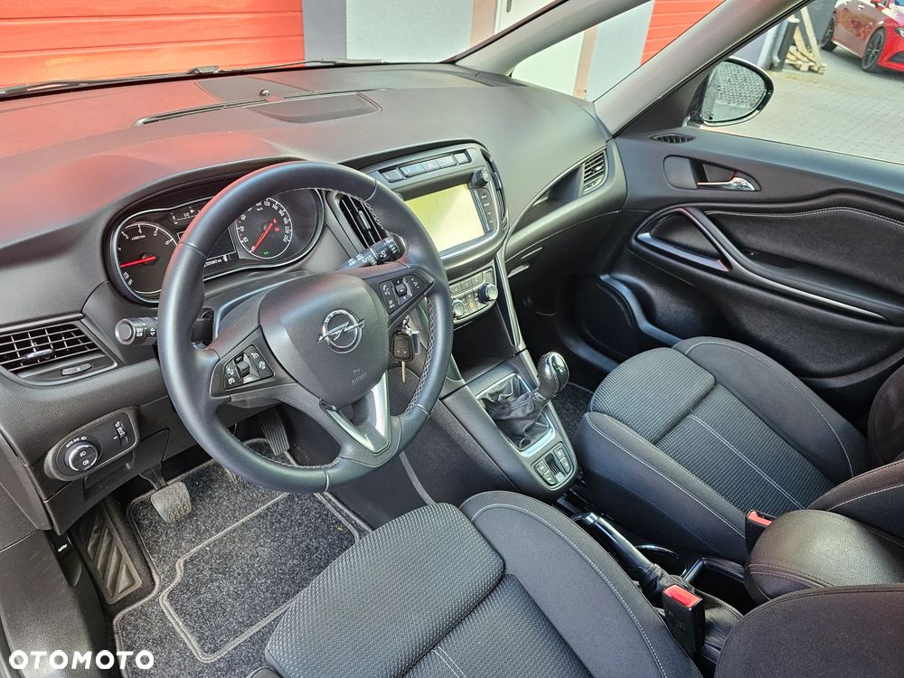 Opel Zafira 1.4 T Cosmo EcoFLEX S&S EU6 - 8