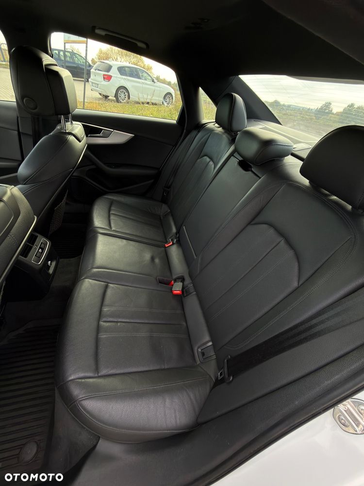 Audi A4 Limousine - 16