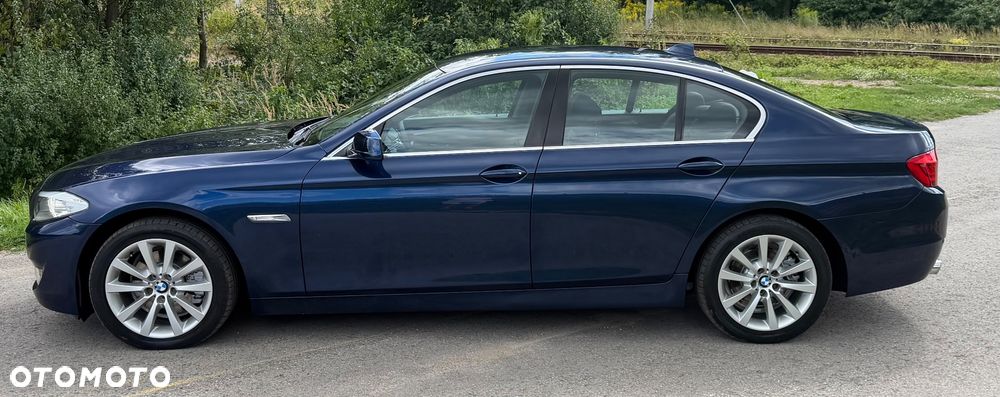 BMW Seria 5 520i - 4
