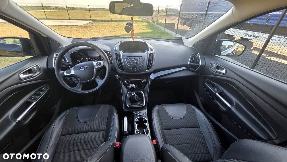 Ford Kuga 2.0 TDCi FWD Titanium - 9