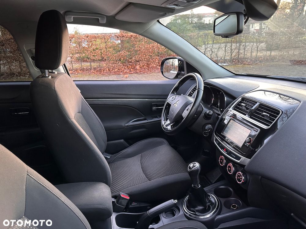 Mitsubishi ASX 1.6 2WD Plus - 26