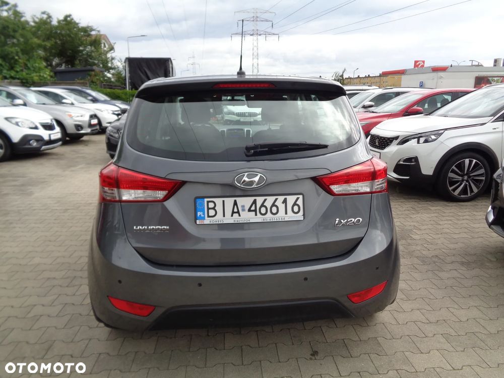 Hyundai ix20 1.4 Comfort - 4