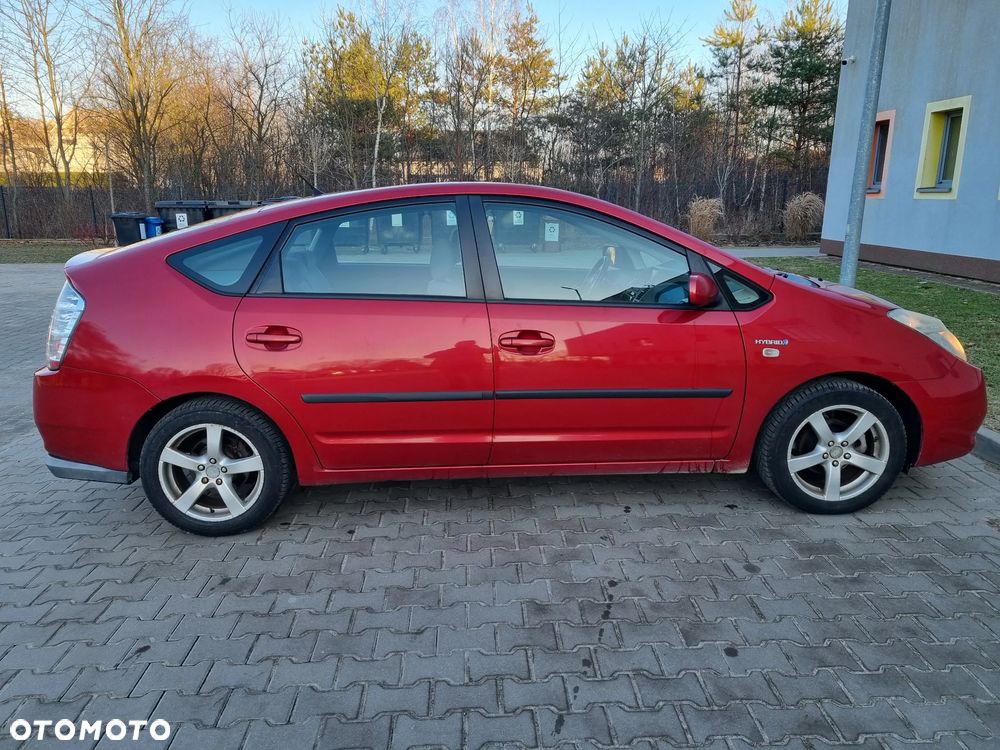 Toyota Prius - 12