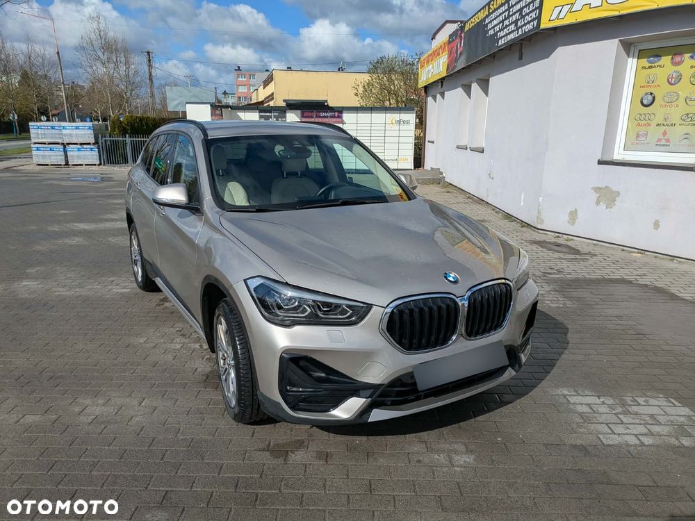 BMW X1 sDrive18i - 1