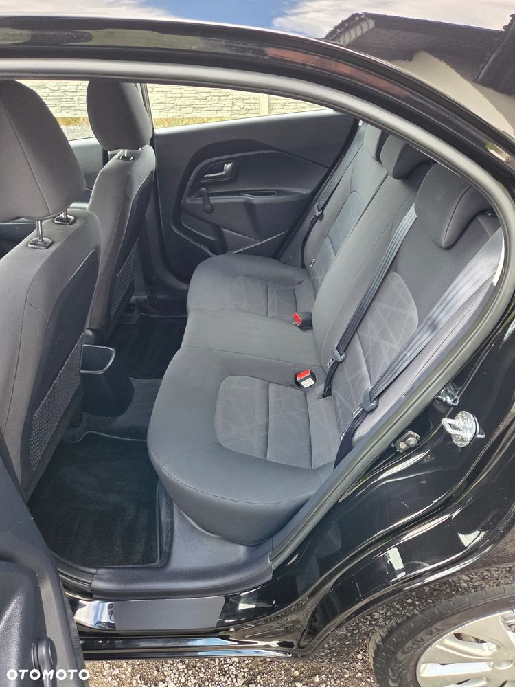 Kia Rio 1.4 Dream Team Edition - 26