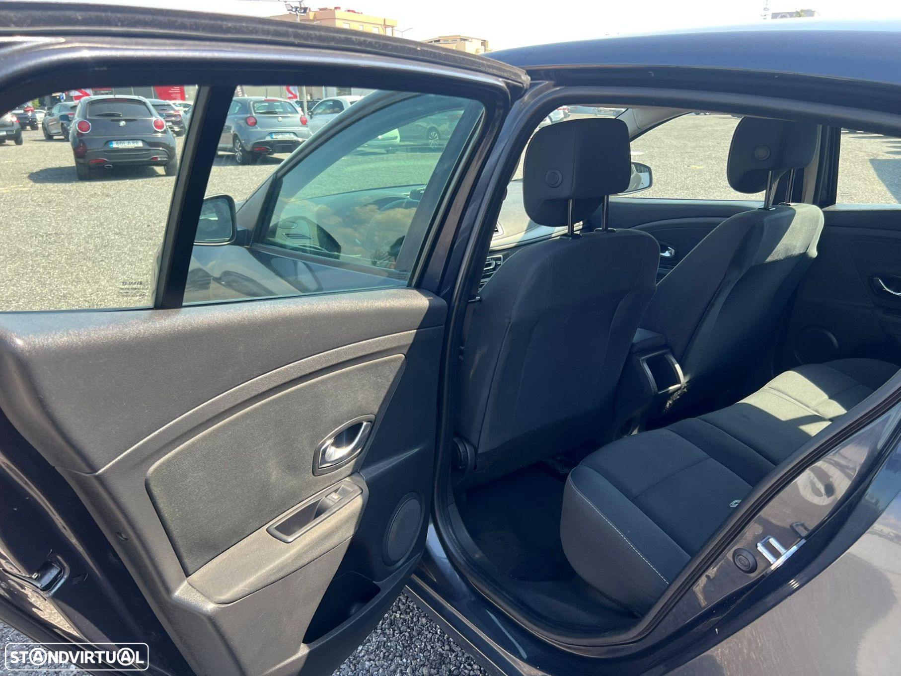 Renault Mégane 1.5 dCi Comfort SS - 14