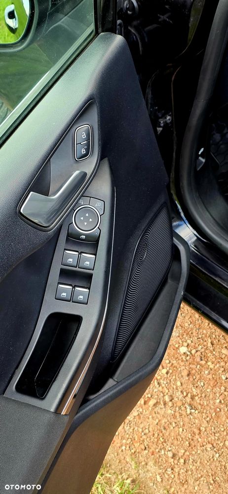 Ford Fiesta - 16