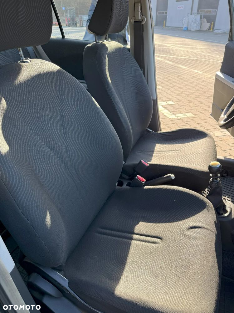 Toyota Yaris 1.33 Active - 15