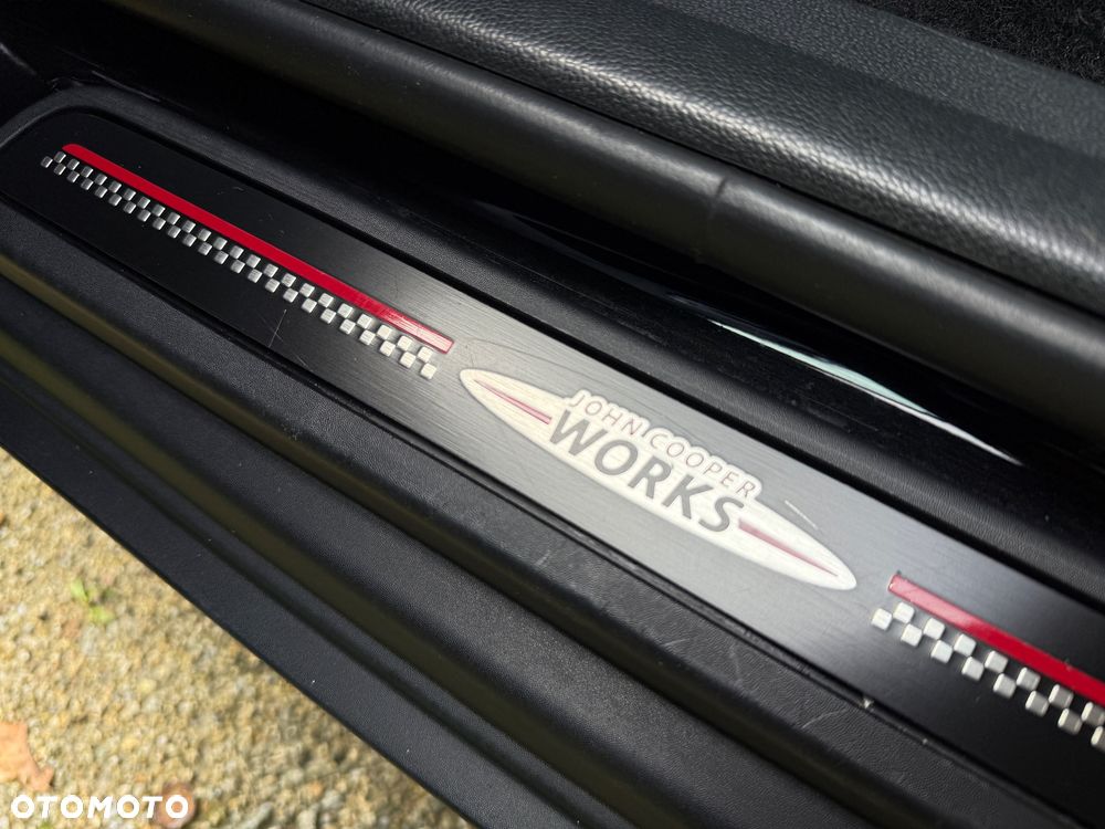 MINI Countryman Cooper SD ALL4 John Cooper Works Trim - 16