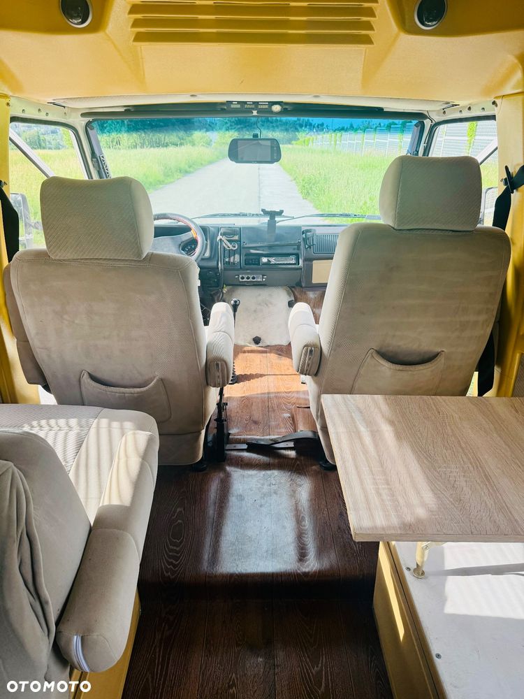 Renault Winnebago - 12