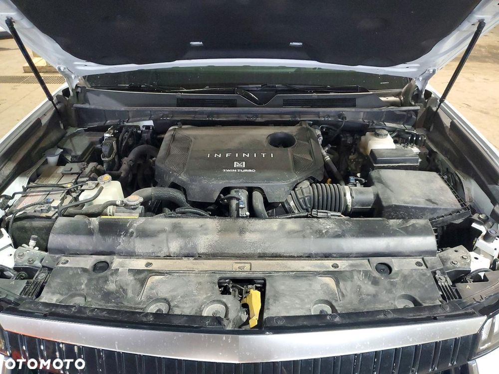 Infiniti QX80 - 13