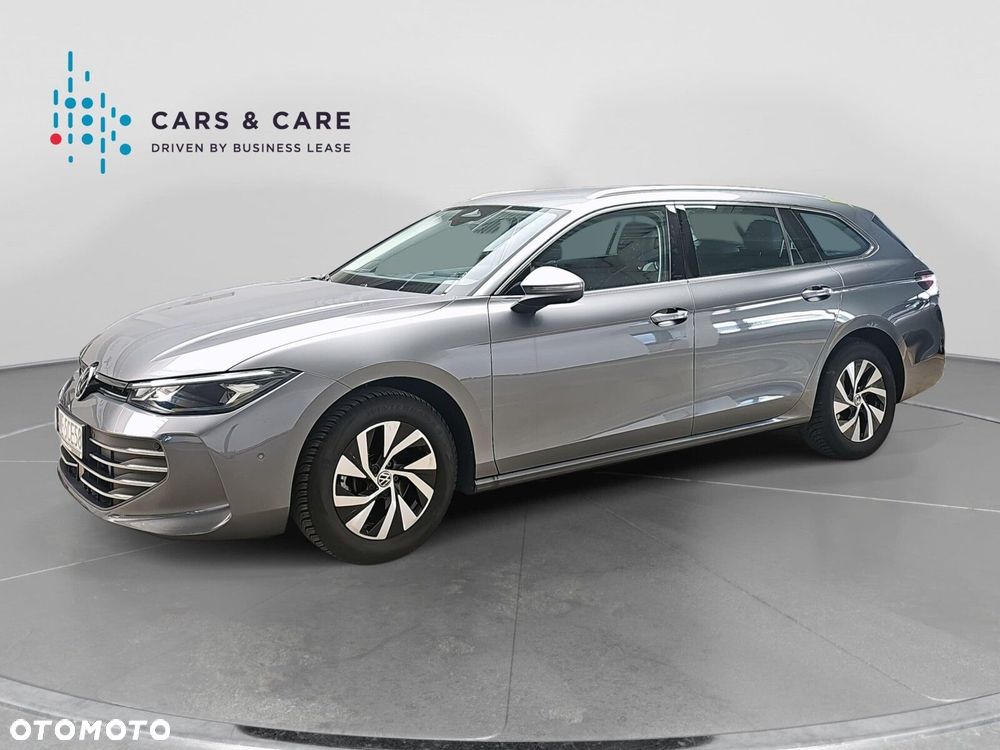 Volkswagen Passat - 32