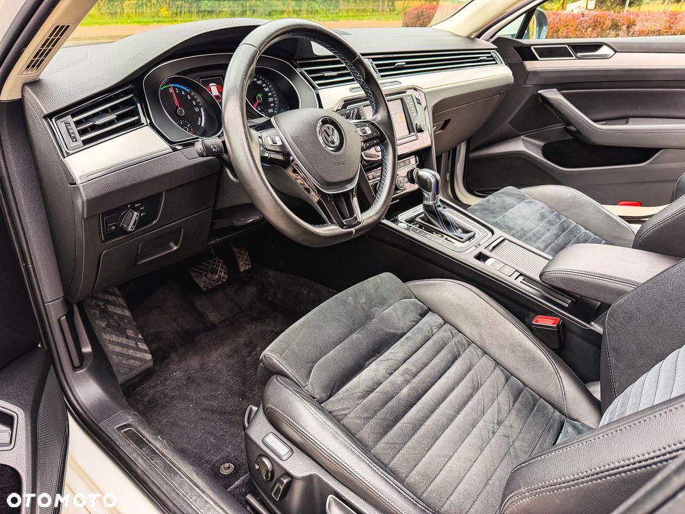 Volkswagen Passat - 7