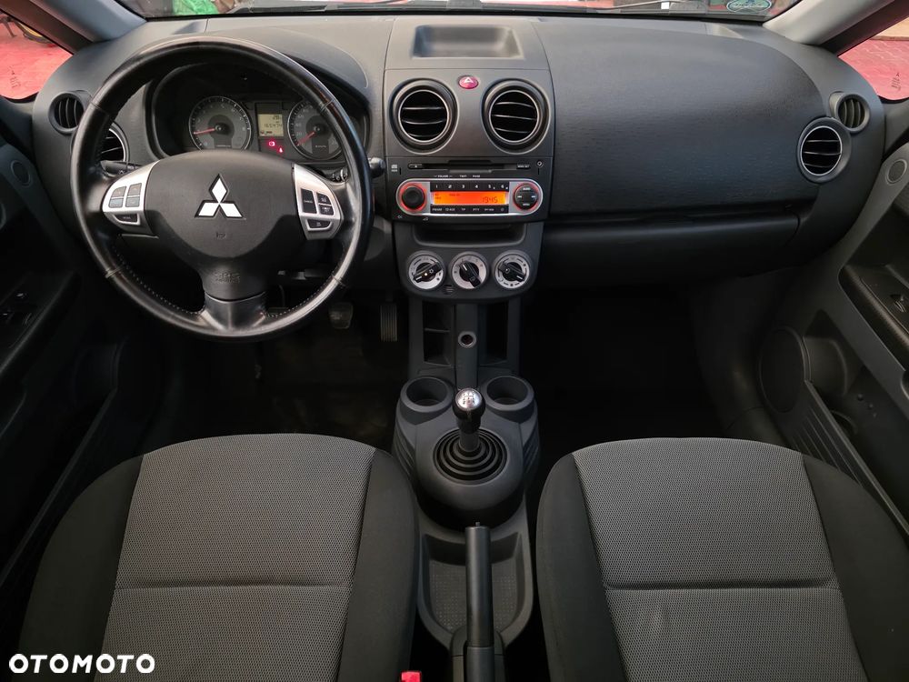 Mitsubishi Colt 1.3 Inform - 10