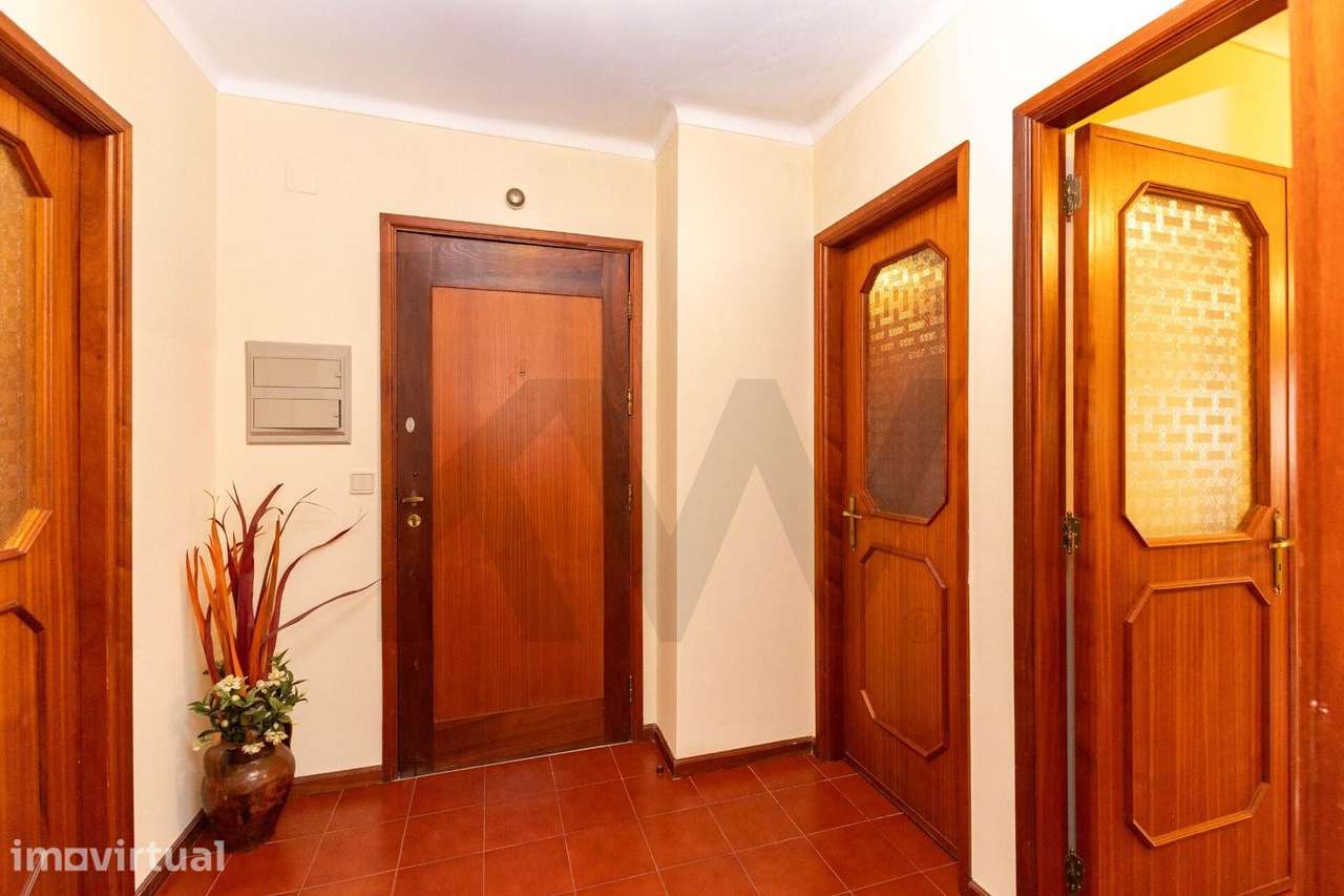 T2 com Lugar de Garagem em Localização Privilegiada nas Devesas - Grande imagem: 5/26
