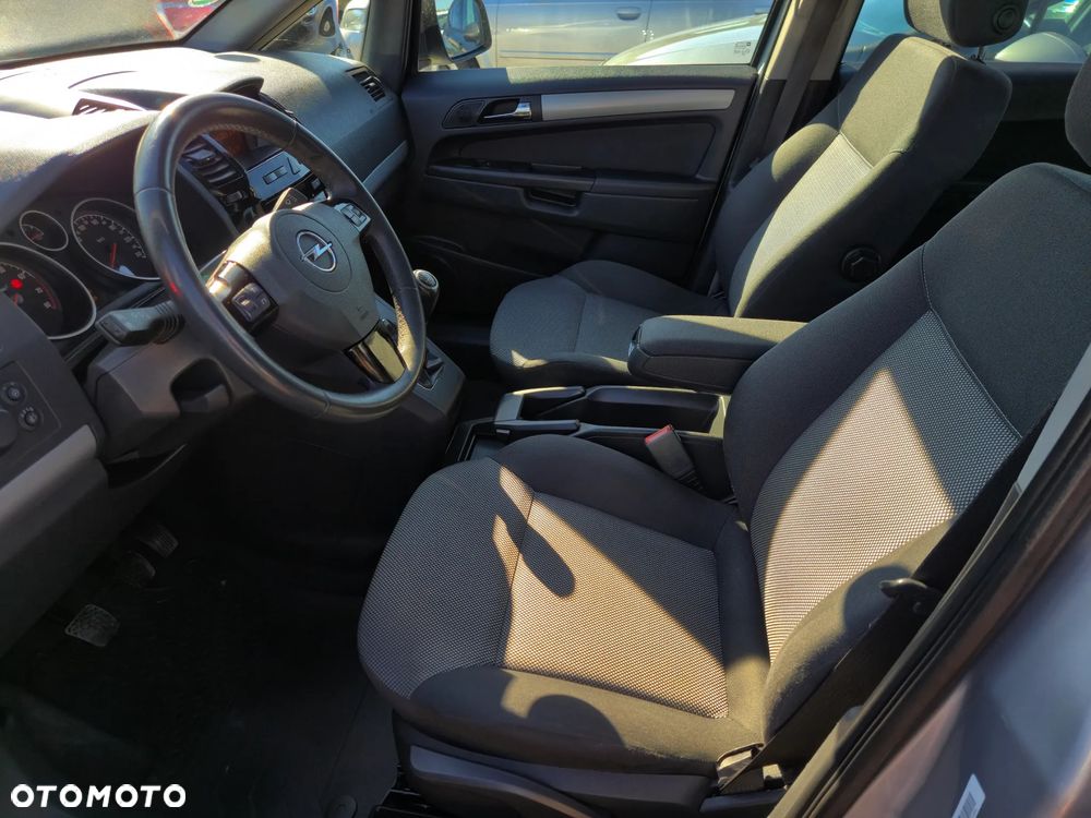 Opel Zafira 1.8 Innovation - 19