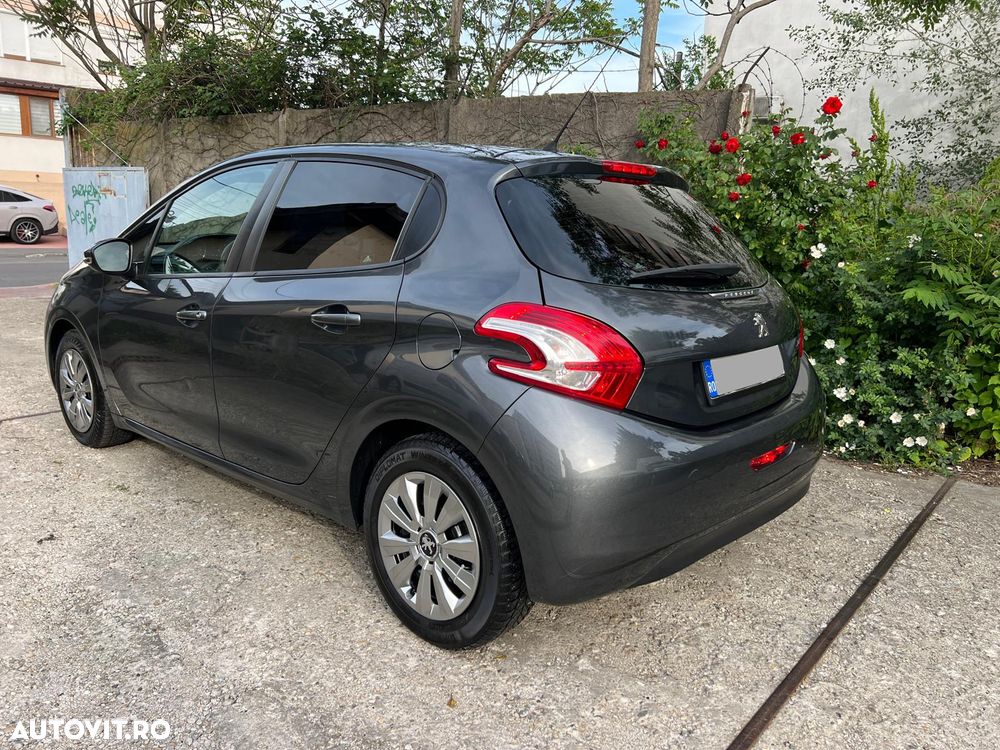 Peugeot 208 1.6 BlueHDi FAP Style - 16