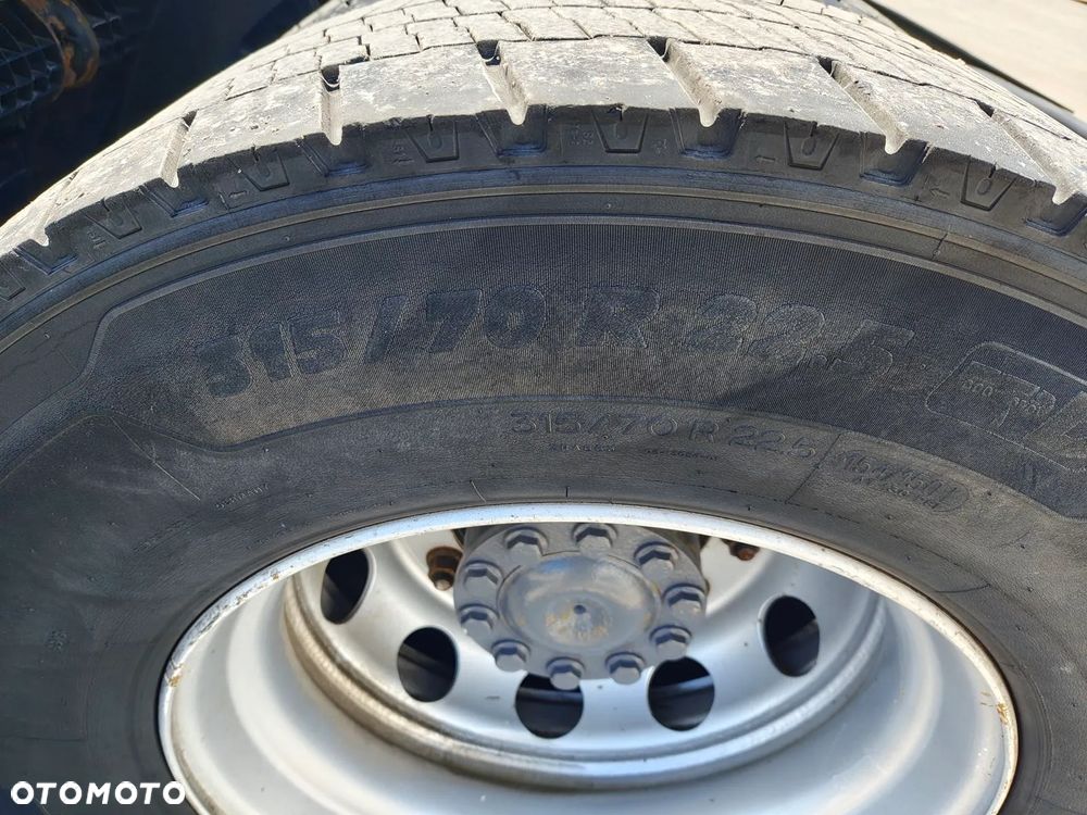 Mercedes-Benz ACTROS 1845 315/70R22,5 - 13