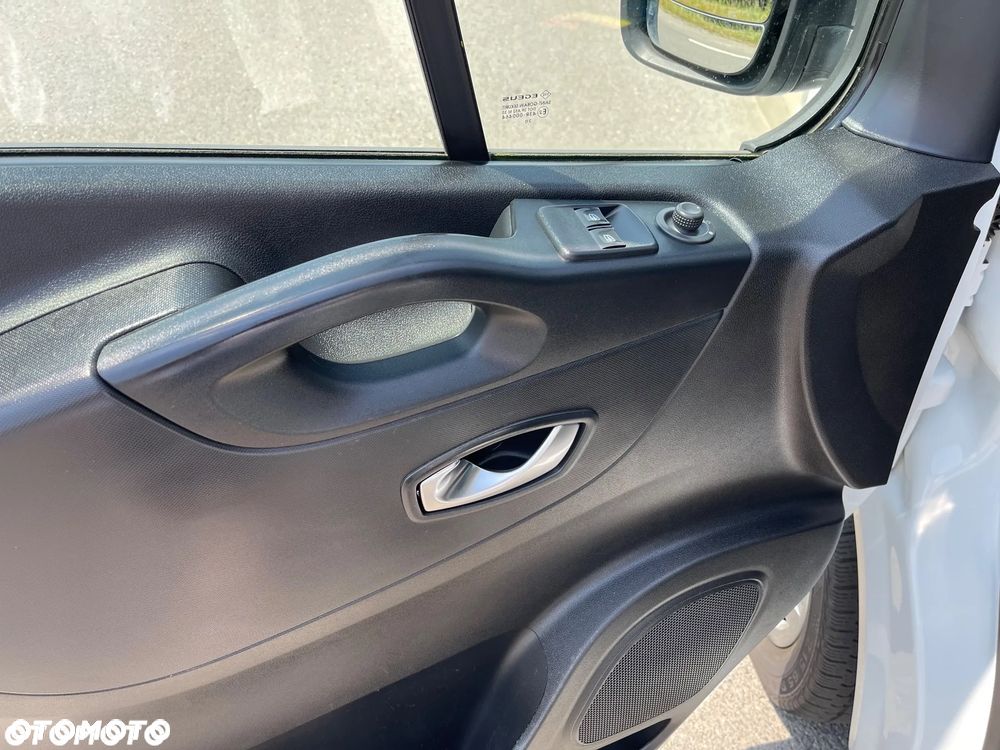 Renault Trafic - 26