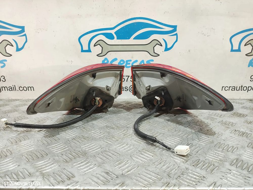 Conjunto Farolins Originais Lexus IS XE20 81551-53240 81551-53241 - 4