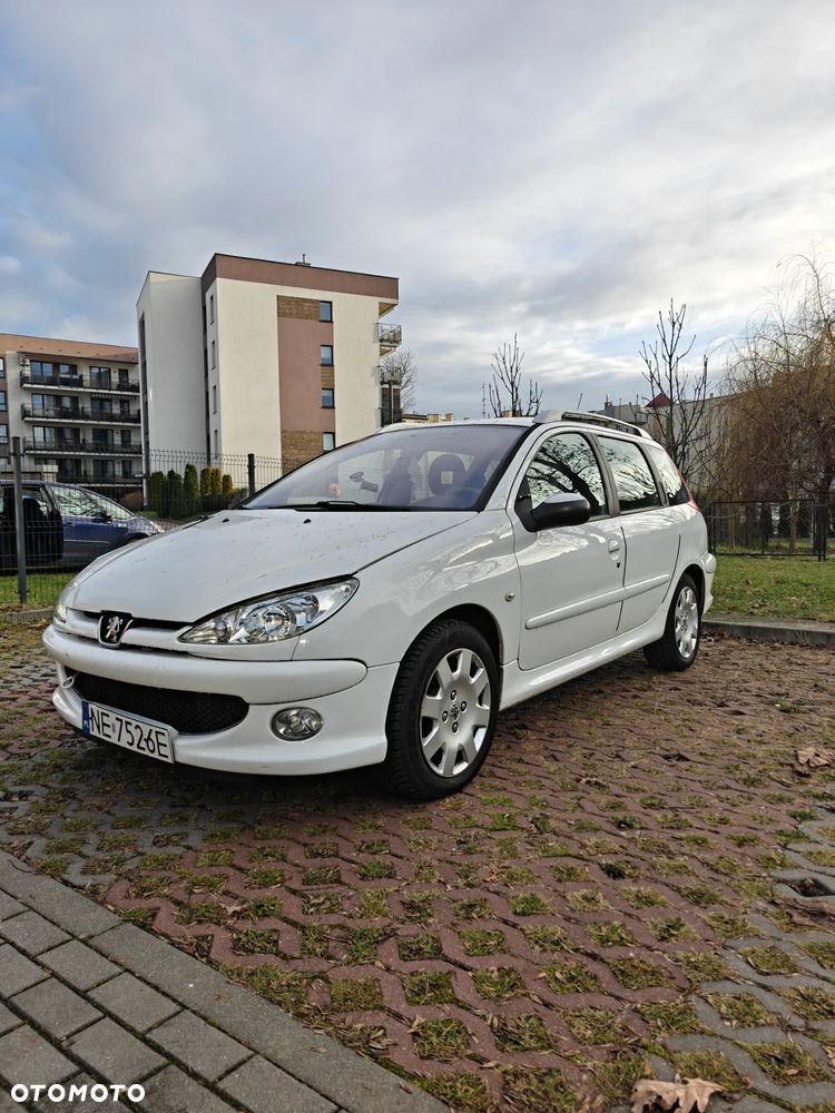 Peugeot 206 - 1