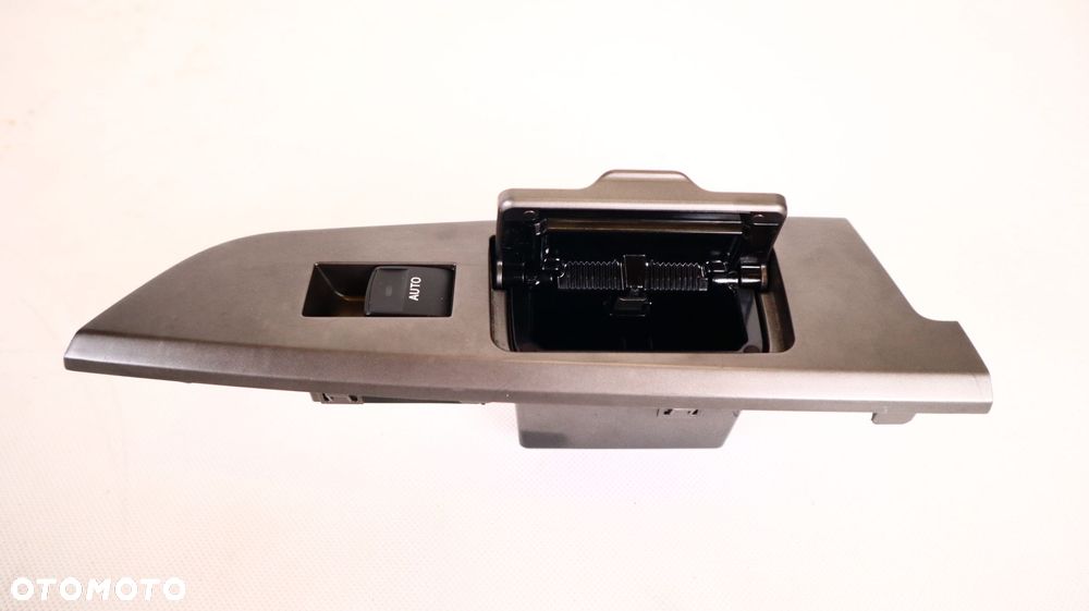 TOYOTA LAND CRUISER 200 PANEL SZYB POPIELNICZKA PRAWA TYŁ - 2