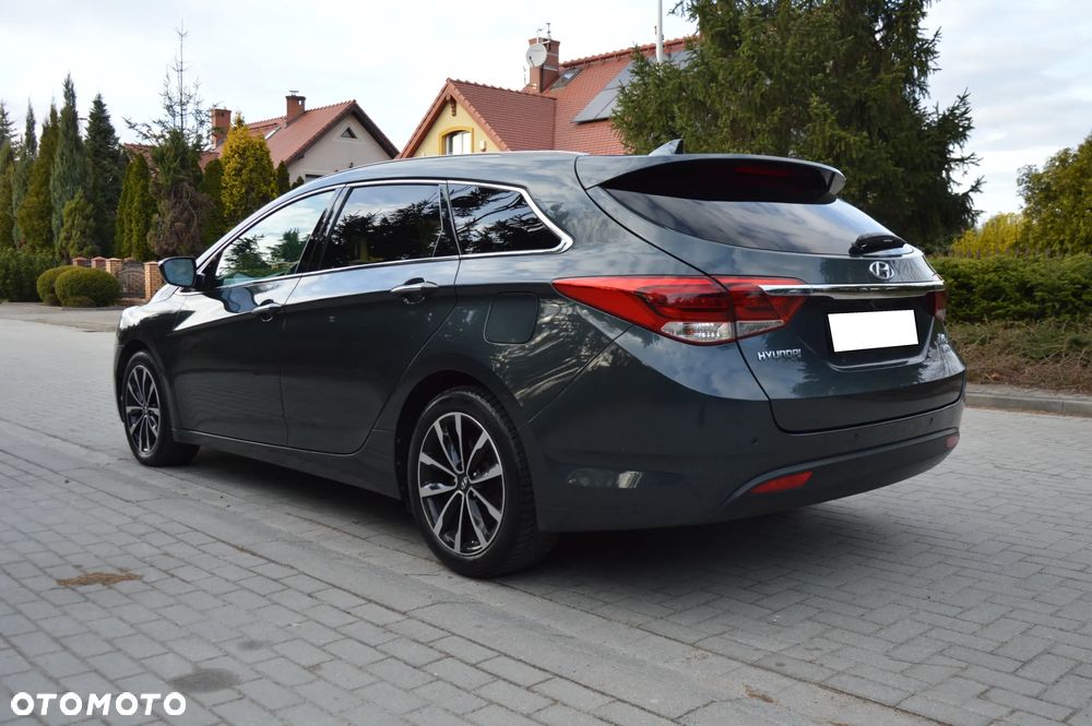 Hyundai i40 Kombi blue 1.7 CRDi DCT Premium - 15