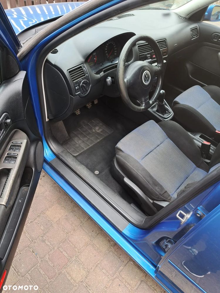 Volkswagen Bora Variant 2.0 Highline - 3