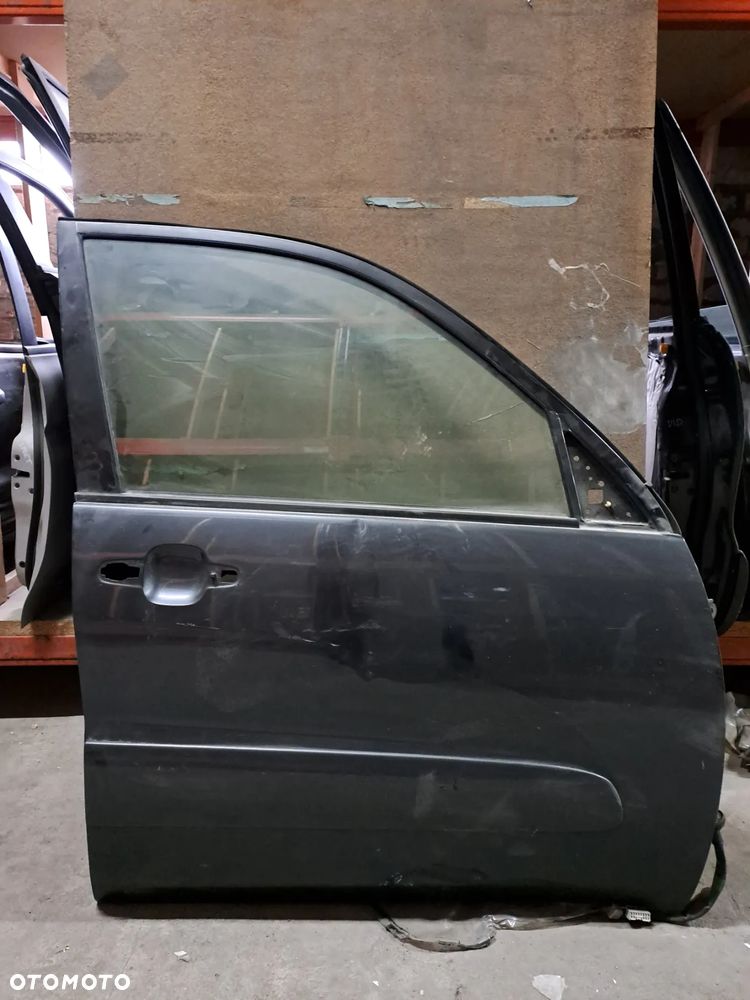 Drzwi Toyota RAV-4 | RAV4 II prawy przód (czarny) - 1