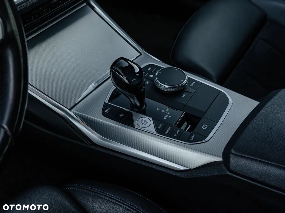 BMW Seria 3 320d xDrive M Sport sport - 10