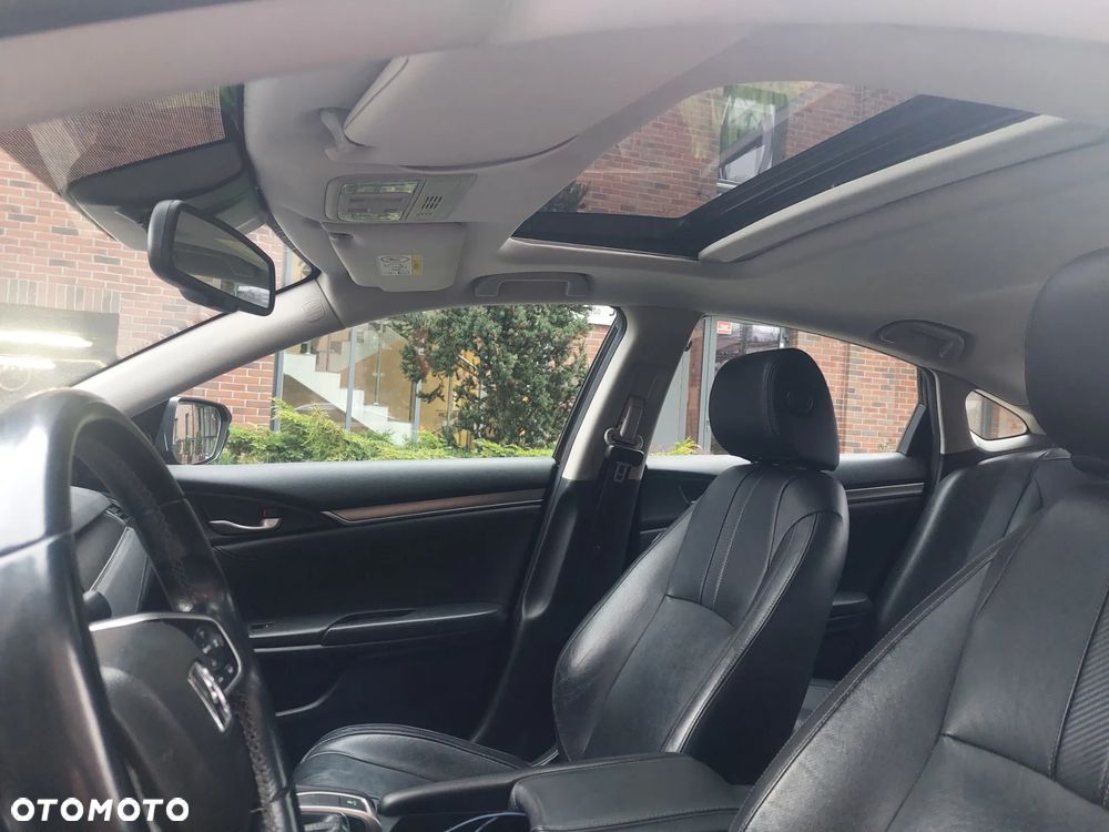 Honda Civic 1.5 T Prestige (Navi) - 12