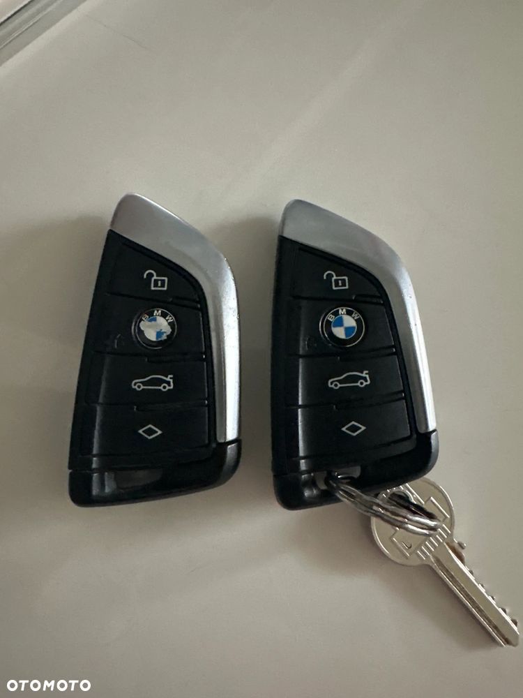 BMW Seria 5 525d Sport Line - 35