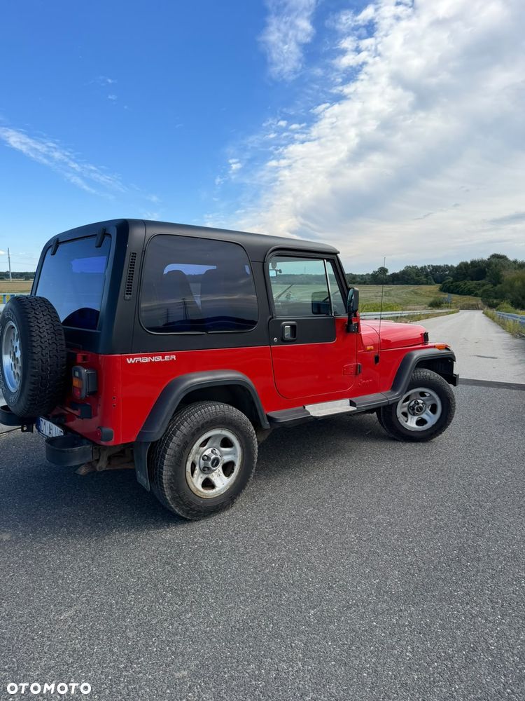 Jeep Wrangler - 5