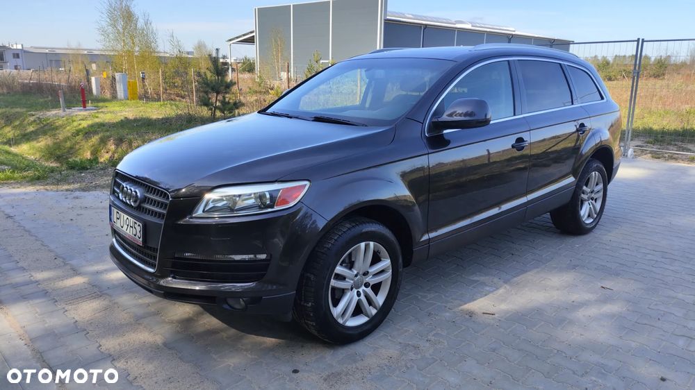Audi Q7 - 1
