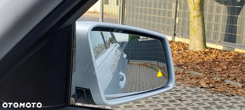 Mercedes-Benz Klasa E - 26