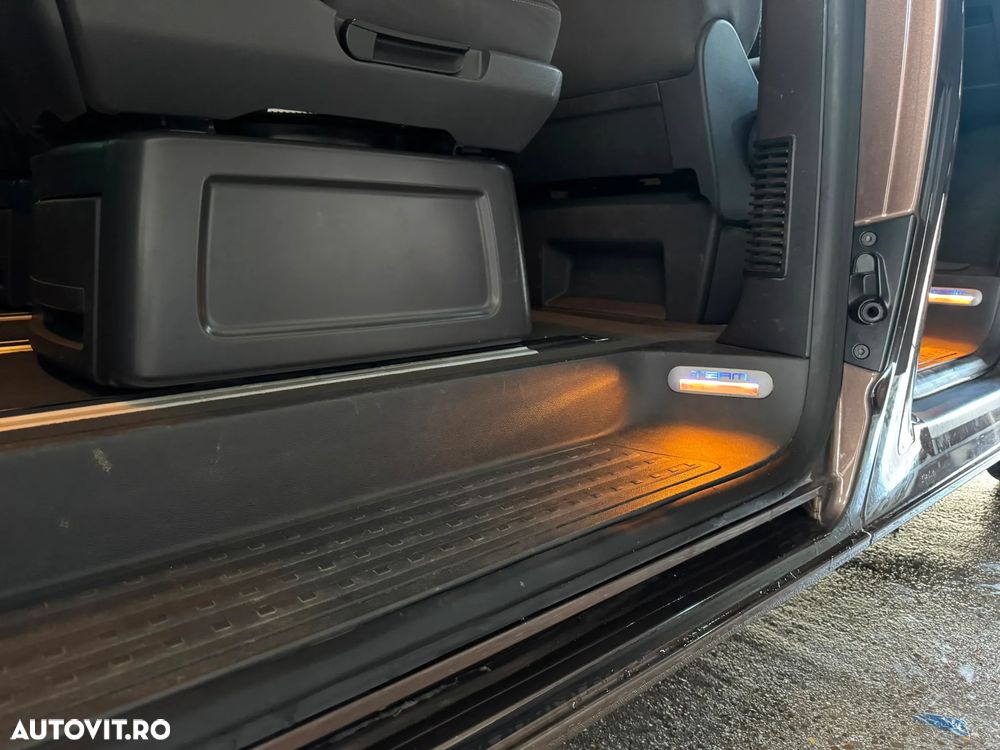 Volkswagen Multivan - 40